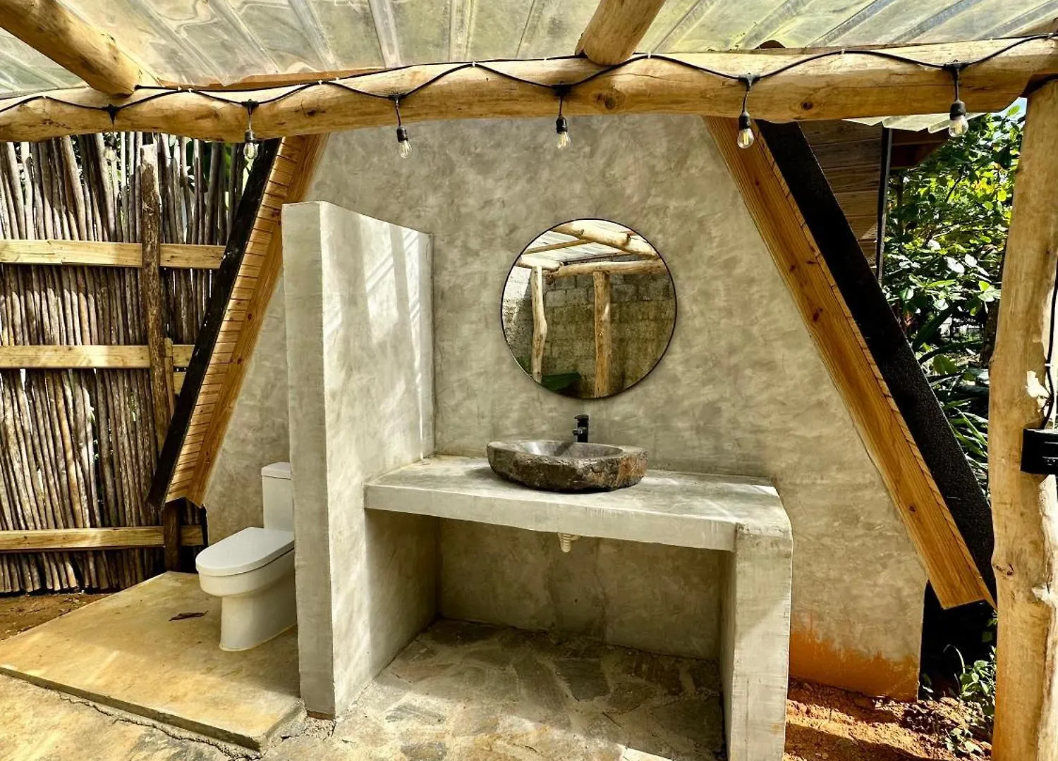 Leisy'S Garden Hostel & Rooms Samana